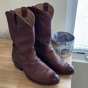 TECOVAS MENS BOOTS
SIZE 12.5 EE